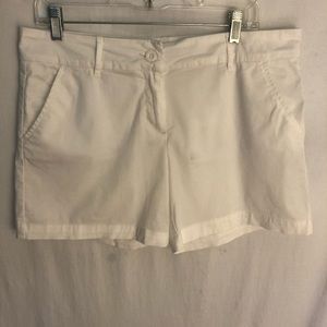 Per Se White Shorts in Women EUC